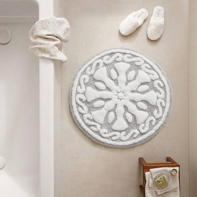 Madison Park Casablanca Medallion Cotton Tufted Bath Rug in Grey, 25"R MP72-8477