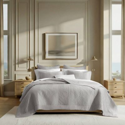 Harbor House Liam Hotel 3 Piece Cotton Quilt Set in Light Gray, Full/Queen HHD14-1960
