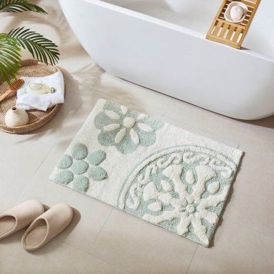 Madison Park Casablanca Medallion Cotton Tufted Bath Rug in Sage, 20x30" MP72-8478