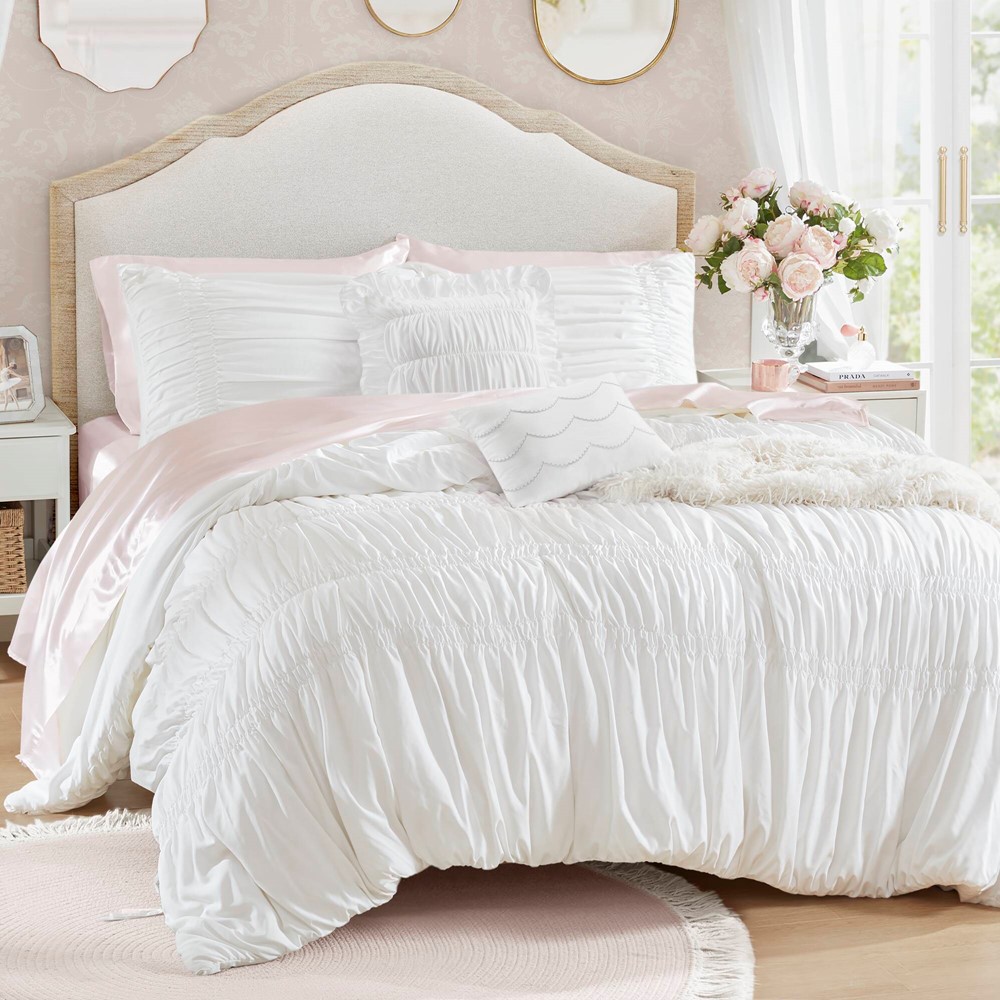 Intelligent Design Ella Comforter Set in White, Full/Queen ID10-2512 - Image 7