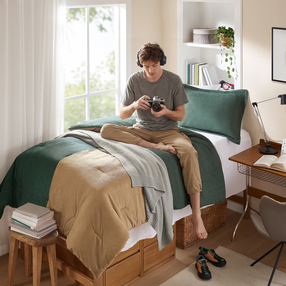 Intelligent Design Stafford Comforter Set in Green, Twin/Twin XL ID10-2523 - Image 7