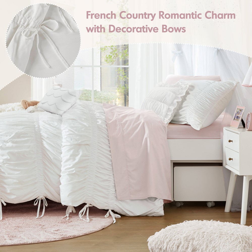 Intelligent Design Ella Comforter Set in White, Twin/Twin XL ID10-2511 - Image 3