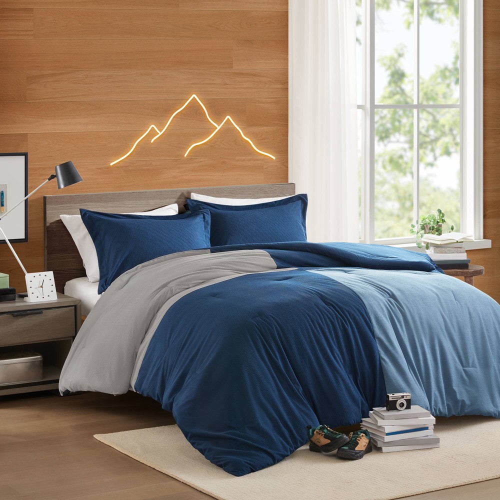 Intelligent Design Stafford Comforter Set in Blue, Full/Queen ID10-2522 - Image 7