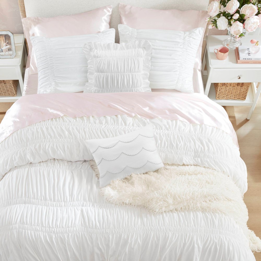 Intelligent Design Ella Comforter Set in White, Full/Queen ID10-2512 - Image 6