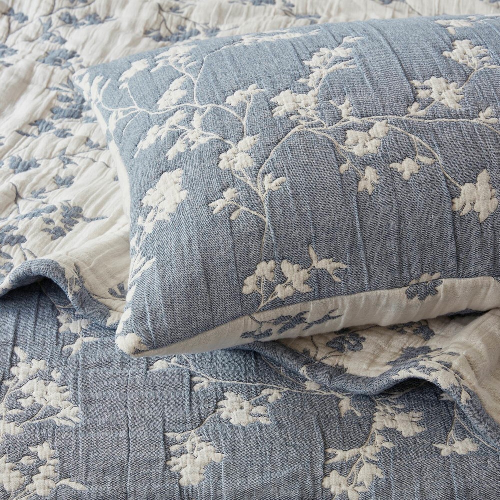 Harbor House Catalina Botanical 3 Piece Jacquard Cotton Gauze Quilt Set in Navy, King HHD14-1991 - Image 4