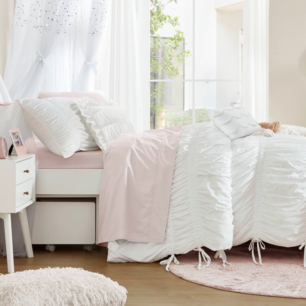 Intelligent Design Ella Comforter Set in White, Twin/Twin XL ID10-2511 - Image 2